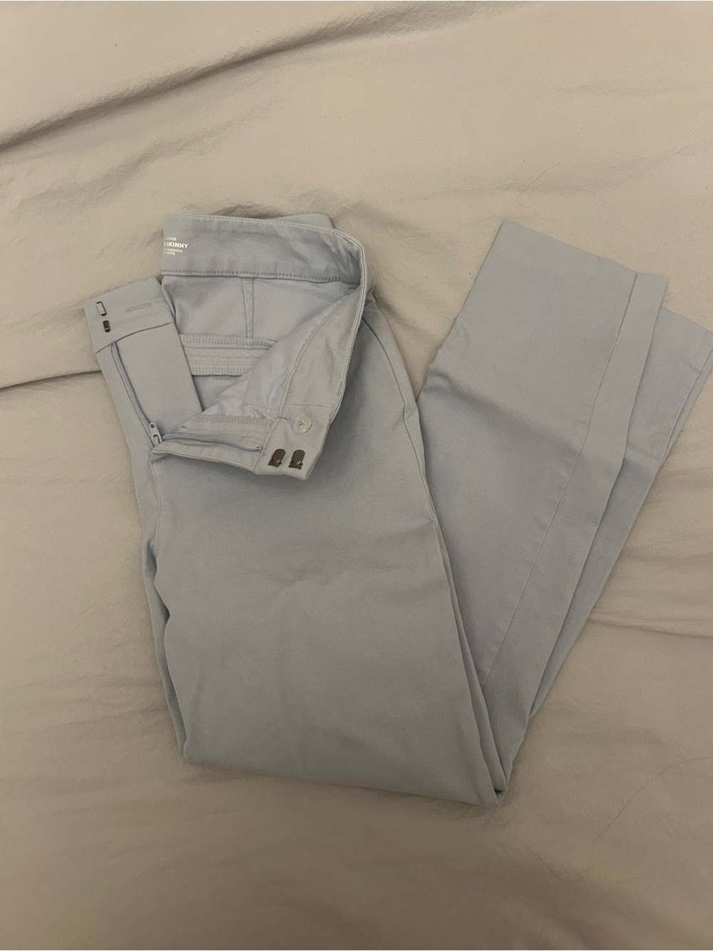 Old Navy Women's Skinny Pants in Light Blue